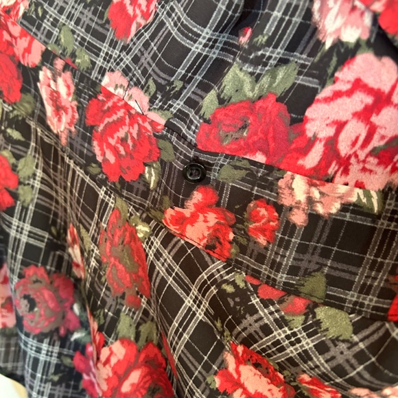 NWT Torrid Wrap Blouse - Picture 8 of 9